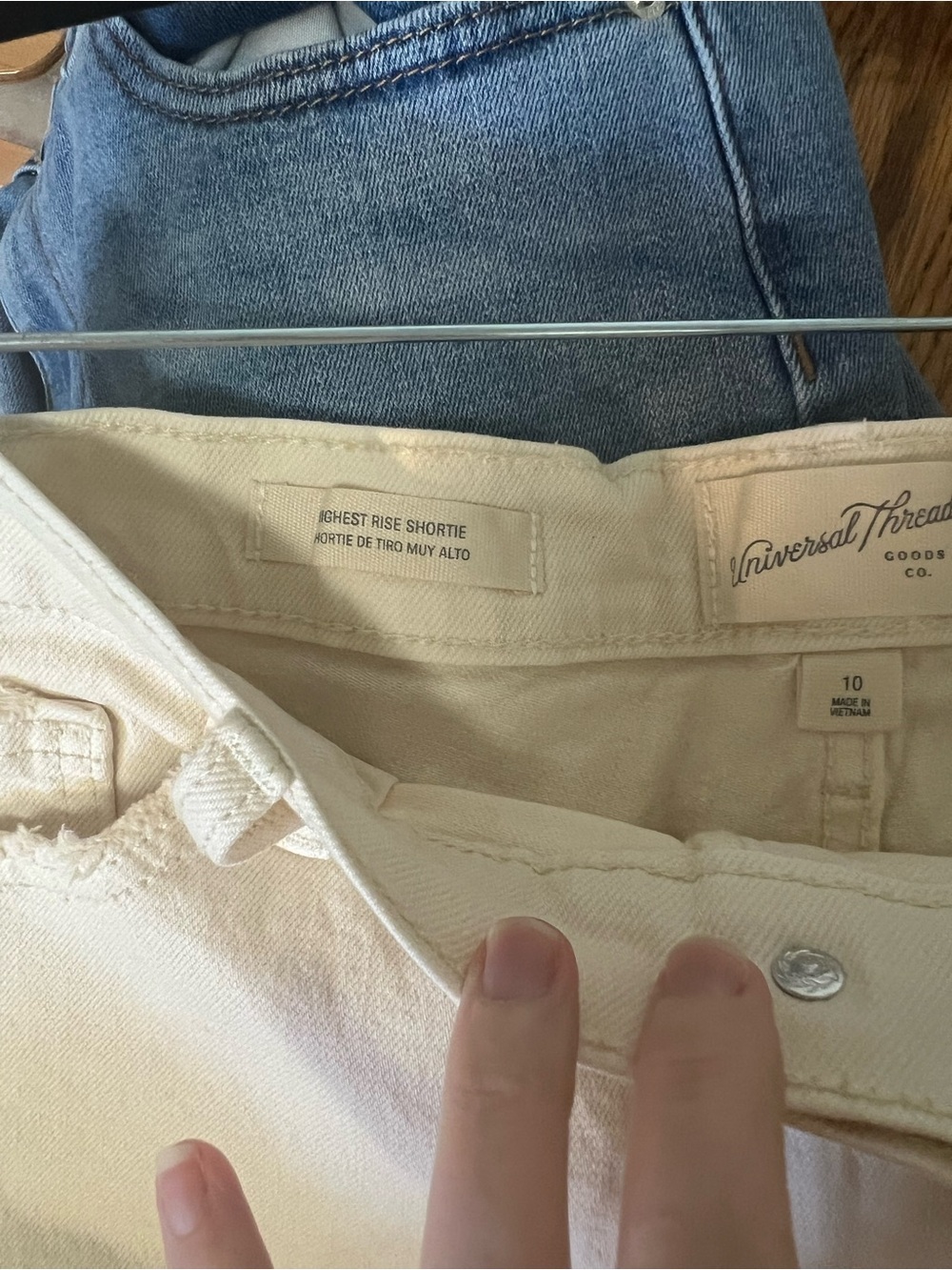 Universal Thread Denim Shorts - Picture 6 of 10